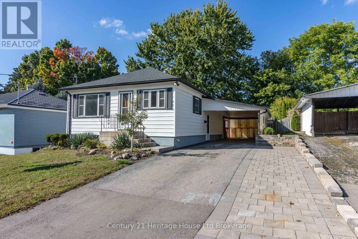 Property Photo:  675 Miller Street  ON N4S 5K2 