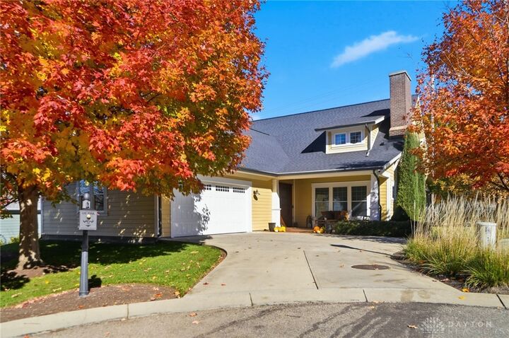 Property Photo:  162 Pointe Oakwood Way  OH 45409 