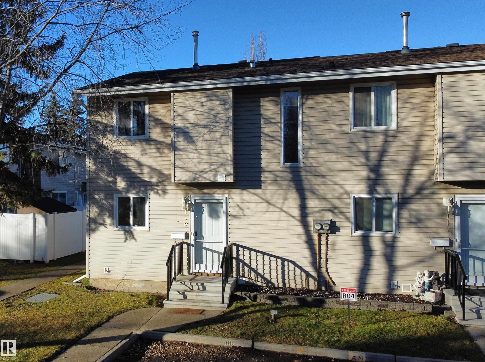 Property Photo:  87 Brookwood Drive 110  AB T5Z 1A4 
