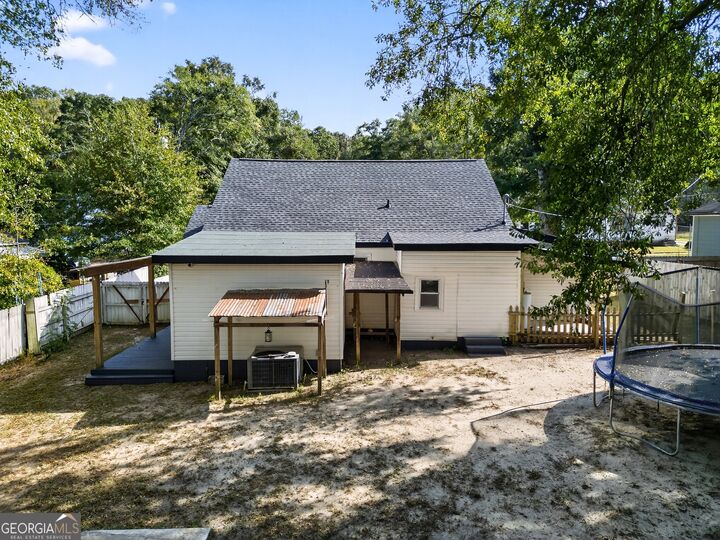 Property Photo:  208 Royal Avenue  GA 30230 