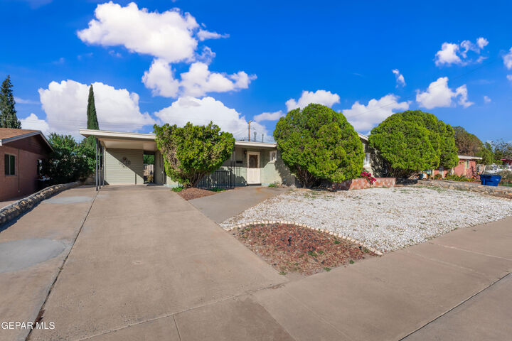 Property Photo: 7921 Candlewood Avenue TX 79925