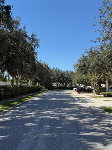 Property Photo:  1161 Pinewood Lake Ct  FL 33415 