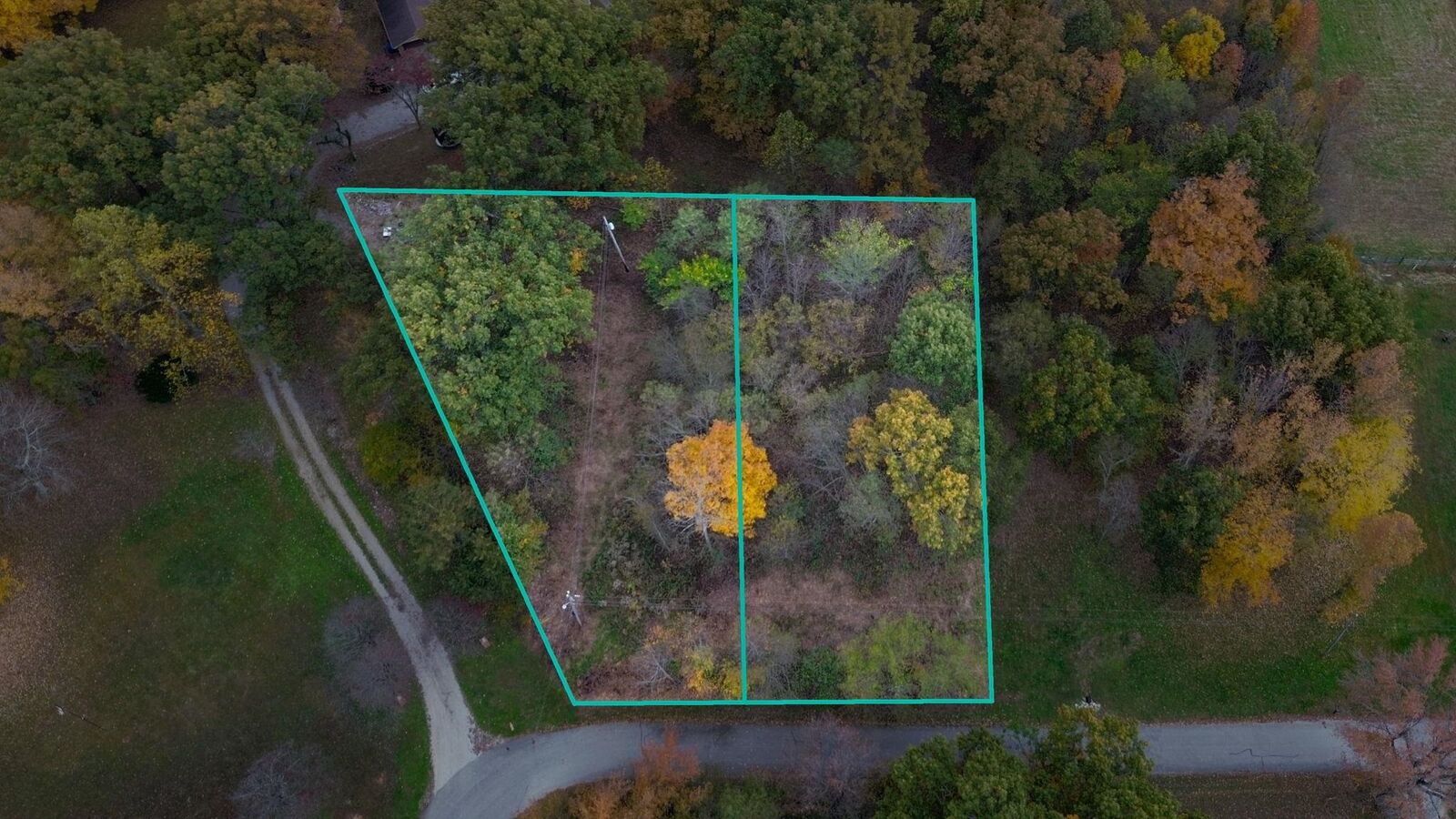 Property Photo: 9049 & 9055 Easy Street S Loop KY 42452