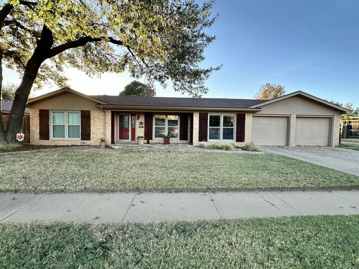 8006 Chicago Avenue  Lubbock TX 79424 photo