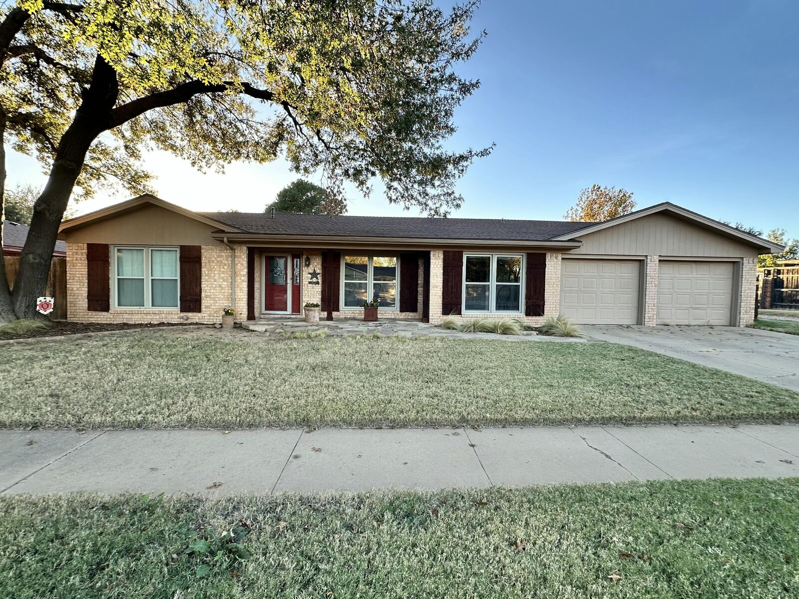 Property Photo: 8006 Chicago Avenue TX 79424