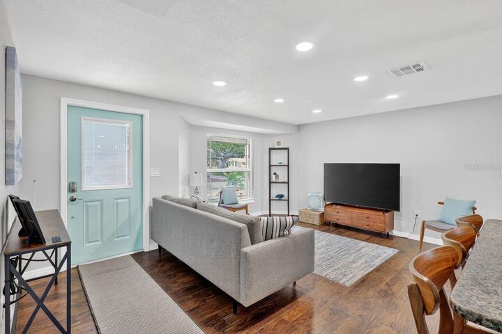 Property Photo: 6320 Case Avenue FL 34207