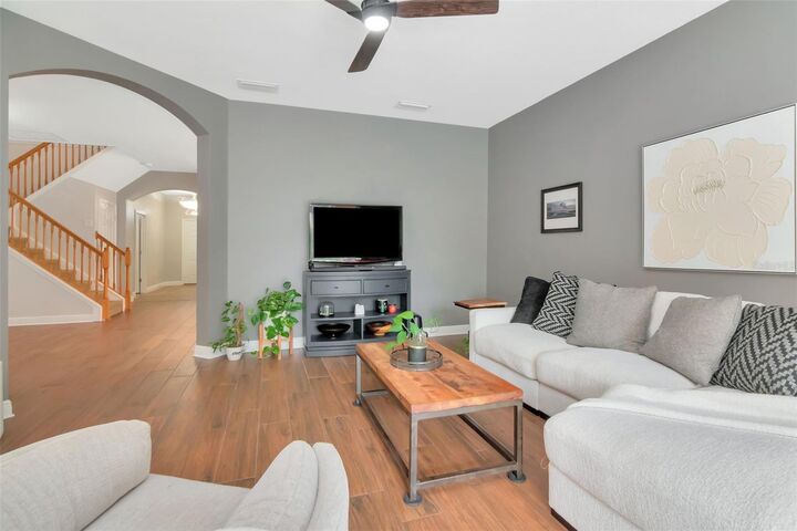 Property Photo: 31241 Kirkshire Court FL 33543