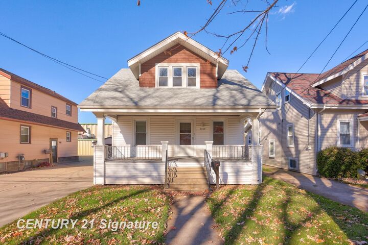 Property Photo:  2208 W Genesee Street  MI 48602 