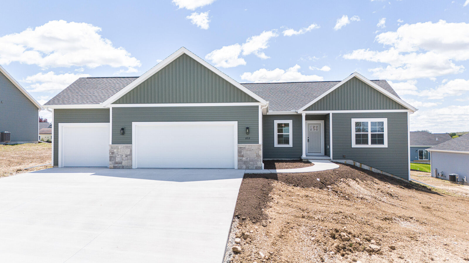 Property Photo:  603 Sycamore Pl  WI 53091 
