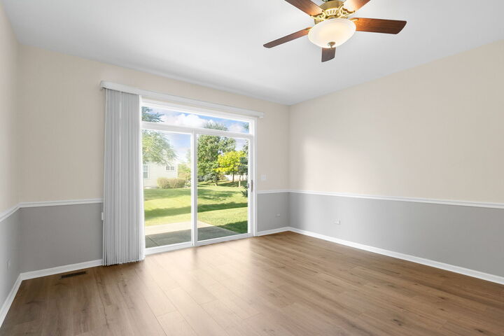 Property Photo:  272 Enfield Lane  IL 60030 