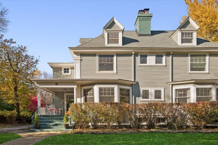 1570 Ashland Avenue  Evanston IL 60201 photo