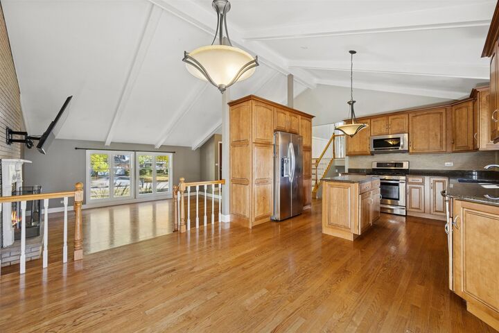 Property Photo:  1116 Hidden Spring Drive  IL 60540 