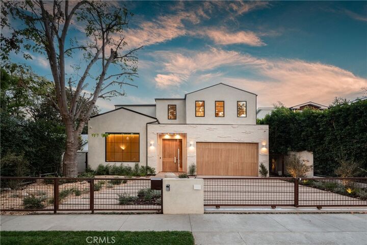 Property Photo: 4170 Sunnyslope Avenue CA 91423