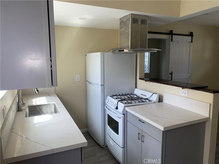 Property Photo:  619 E Lemon 1  CA 91016 
