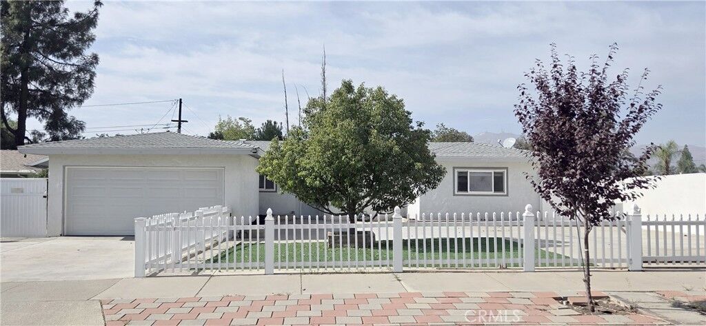 Property Photo: 11889 Kilgore CA 92557