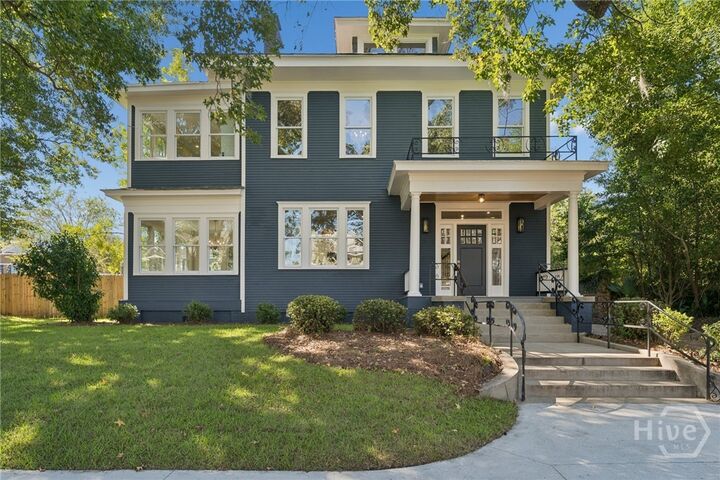 Property Photo:  111 E 49th Street  GA 31405 