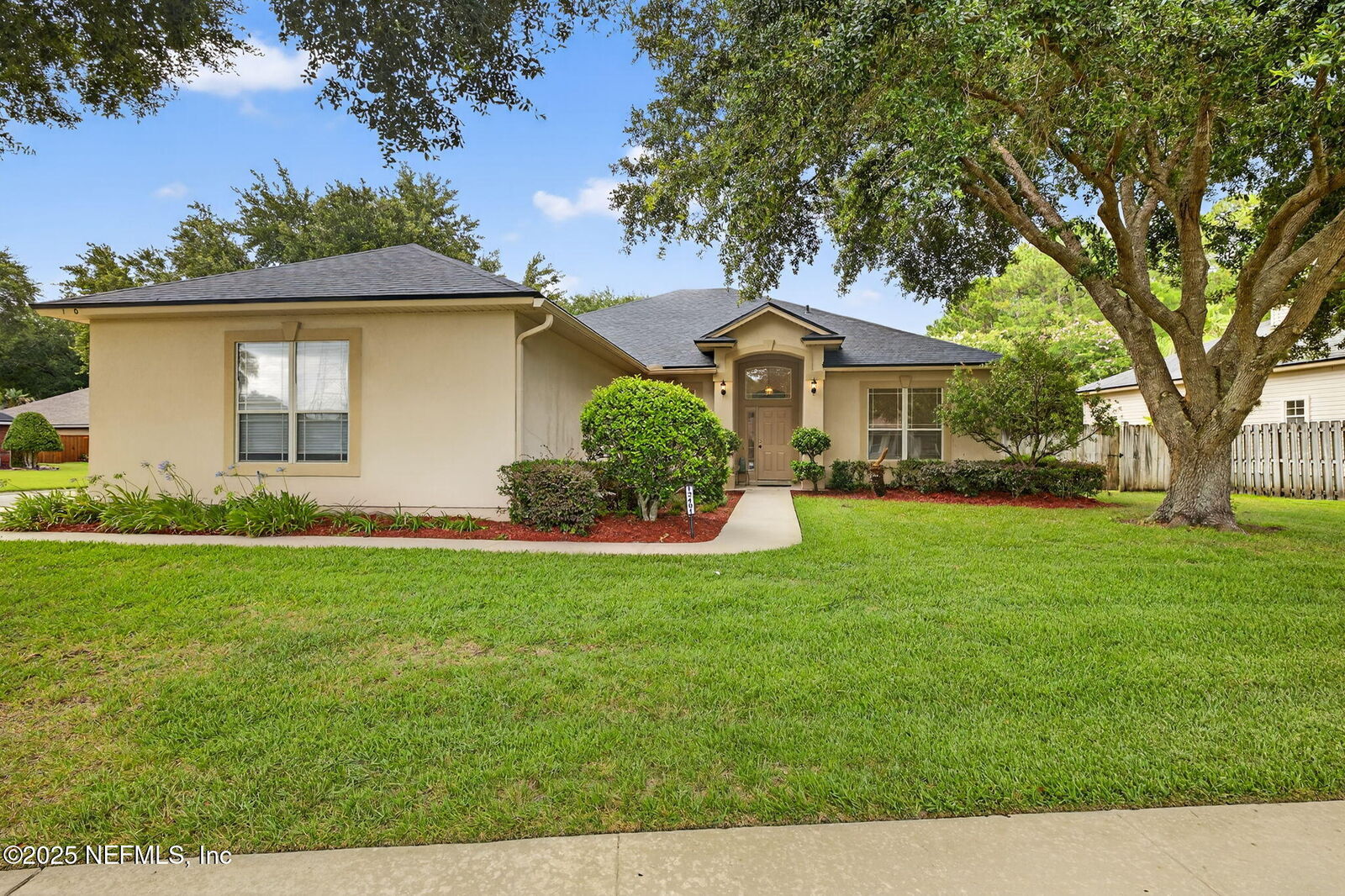 Property Photo:  12401 Briarmead Lane  FL 32258 