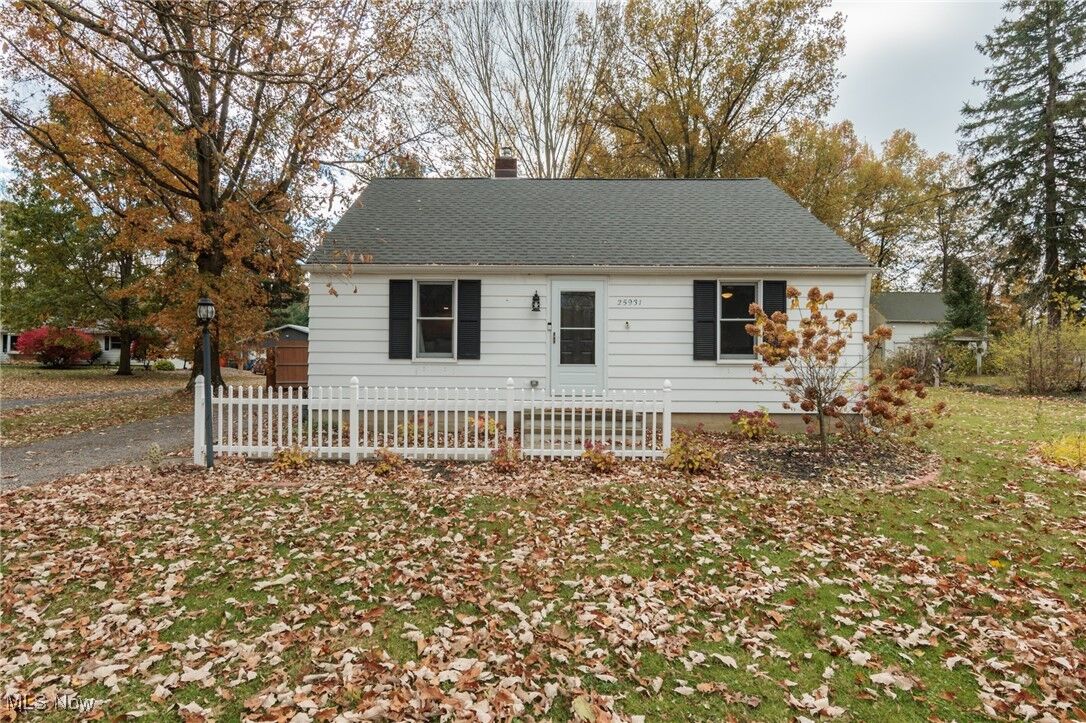 Property Photo:  25931 Royalton Road  OH 44028 