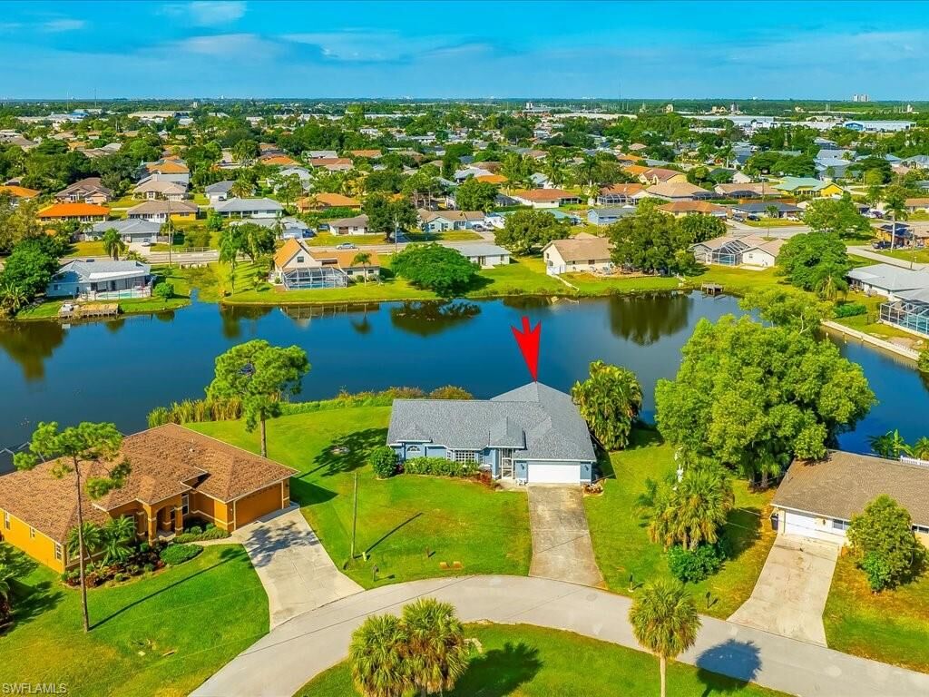 Property Photo:  17256 Plantation Dr  FL 33967 