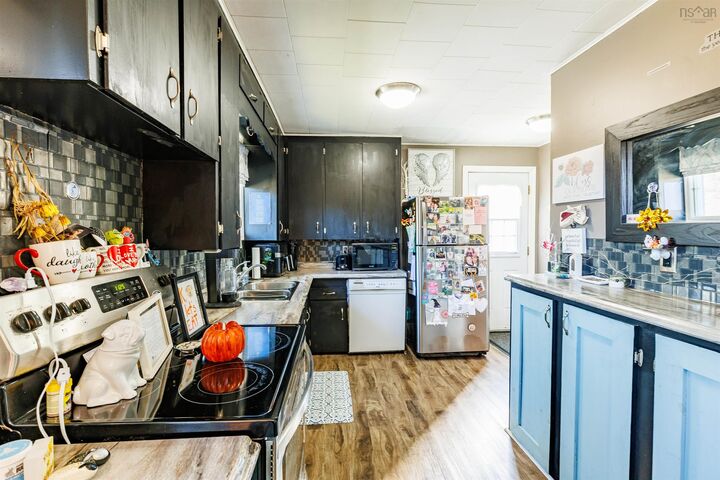 Property Photo:  32 Lewis Road  NS B5A 5E9 