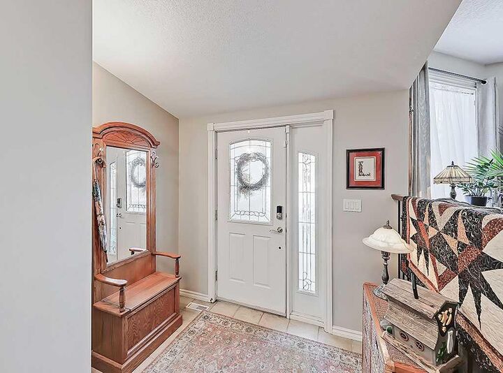 Property Photo:  405 6 Avenue SW  AB T1V 1B6 