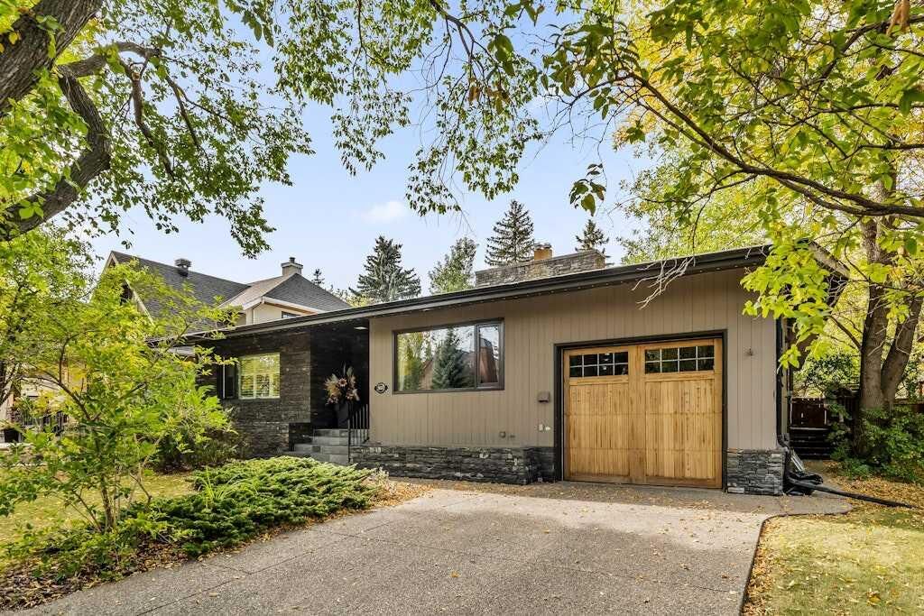 Property Photo:  3611 13 Street SW  AB T2T 3R2 