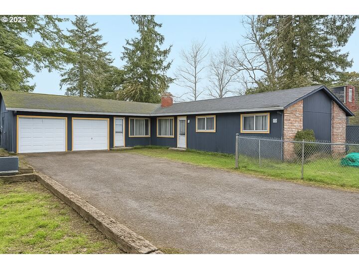 15540 NE Couch St  Portland OR 97230 photo