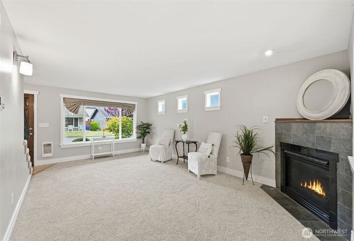 Property Photo:  1721  Madison Street F  WA 98203 