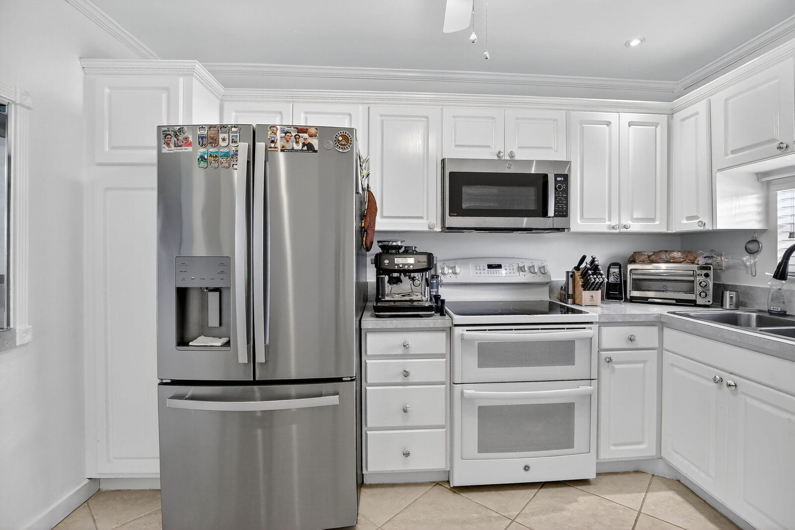 Property Photo:  9500 N Hollybrook Lake Drive 308  FL 33025 