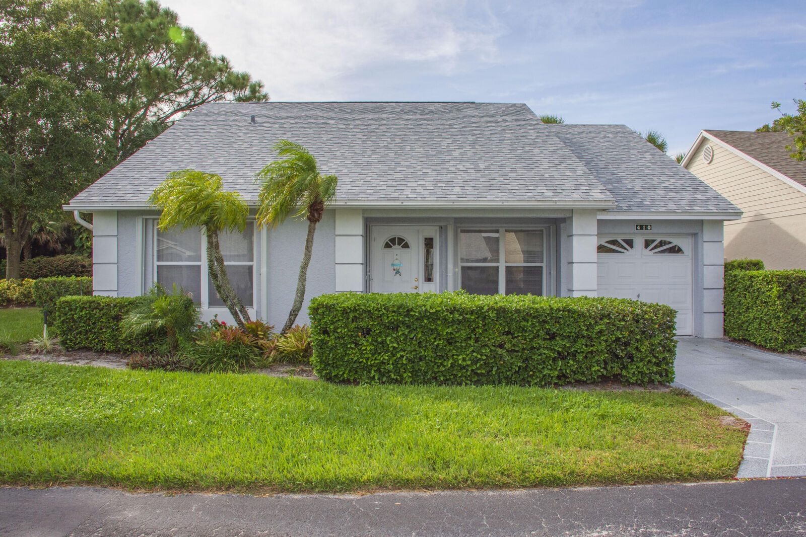 Property Photo: 410 NW Tuscany Court FL 34986