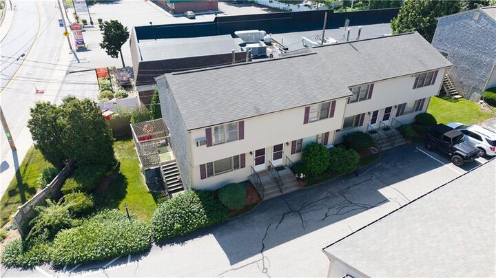 Property Photo:  151 Willet Avenue 5  RI 02915 