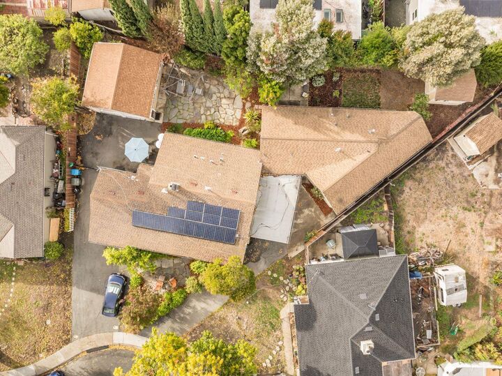 Property Photo:  42 Saint Marys Place  CA 94063 