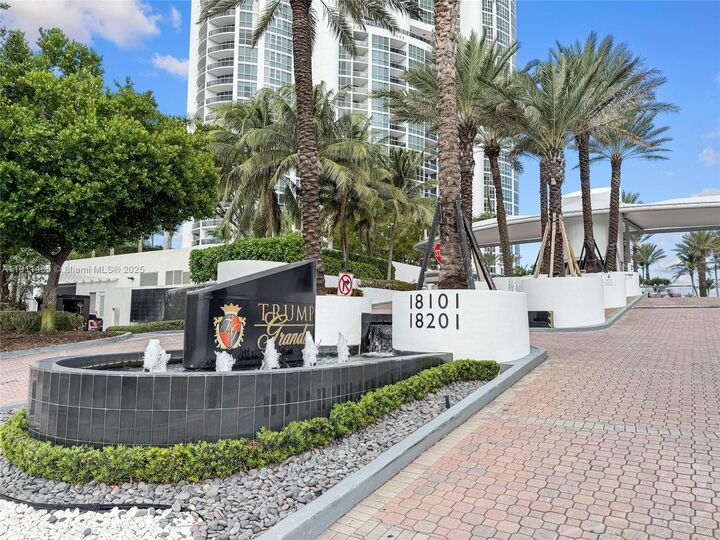 Property Photo:  18201 Collins Ave 709  FL 33160 