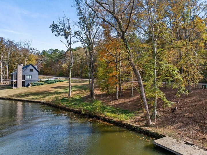 Property Photo:  1584 Shore Dr  AL 35634 - FLORENCE 