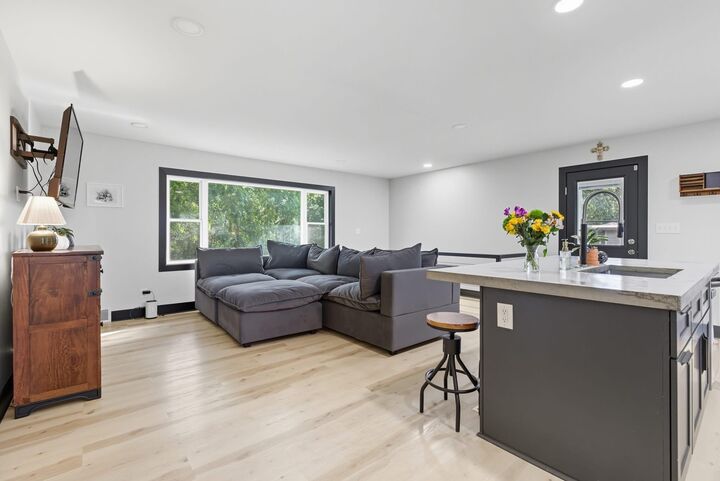 Property Photo: 1103 N Locust Street IA 51534