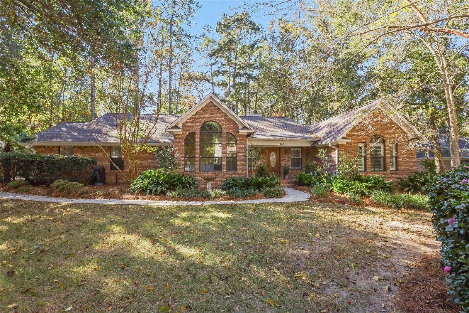 Property Photo:  1635 Chadwick Way  FL 32312-4111 