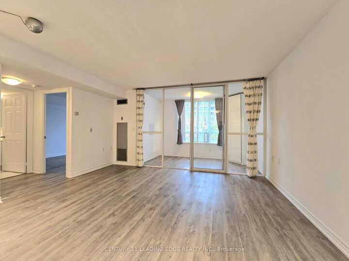 Property Photo:  2627 McCowan Road 502  ON M1S 5T1 