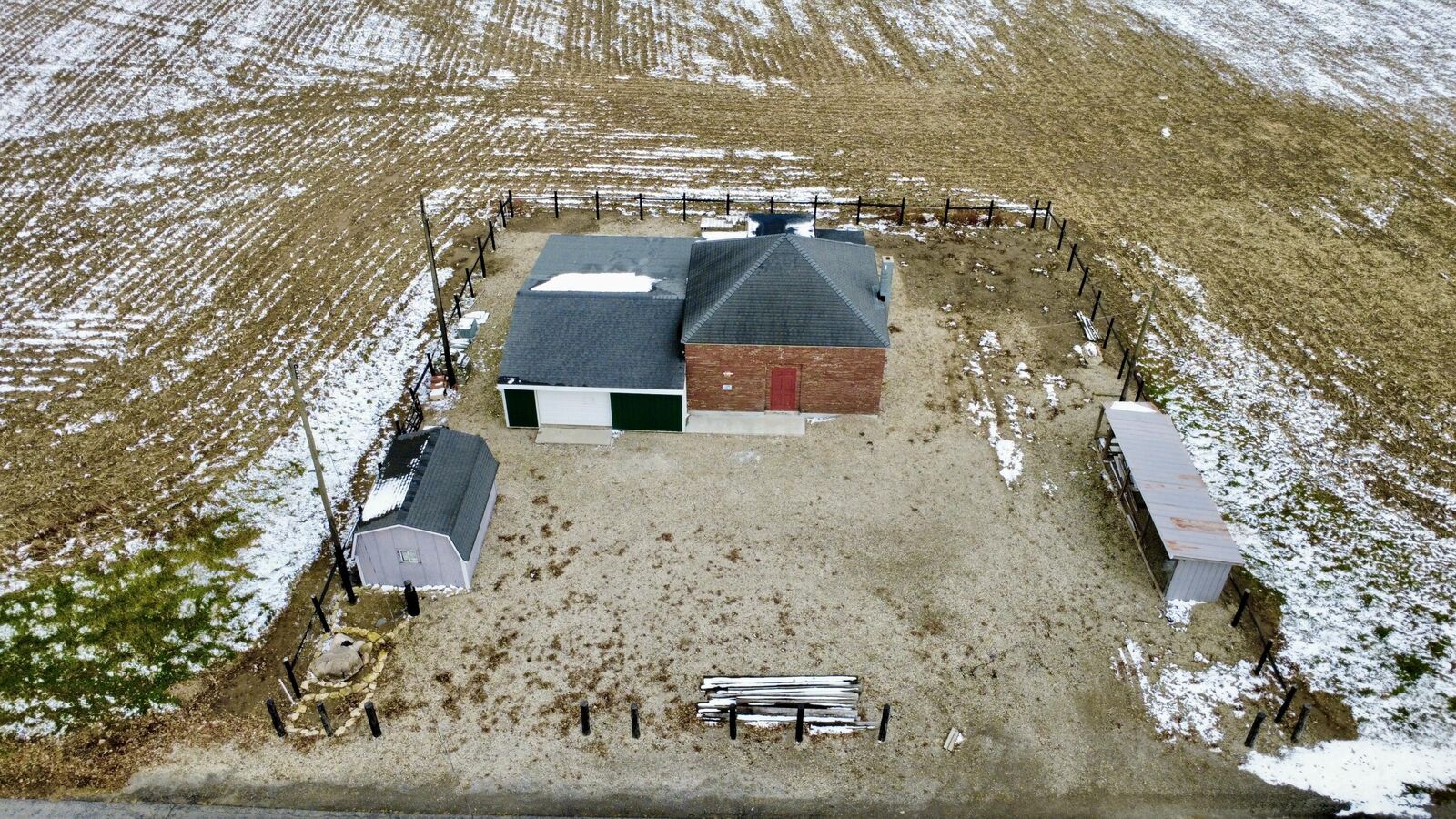 Property Photo: 1125 Roberts Mill Road OH 43140