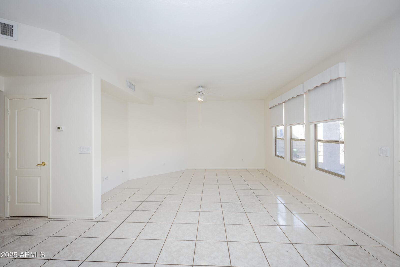 Property Photo:  3844 E Kings Avenue  AZ 85032 