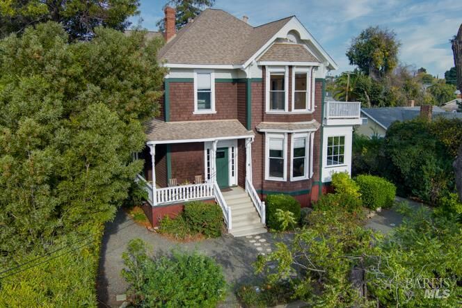 Property Photo: 271 W G Street CA 94510