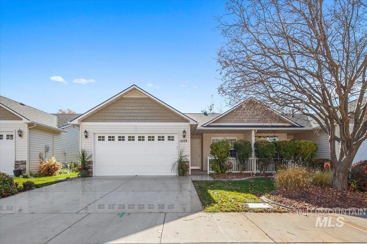 Property Photo:  1409 E Willowbrook Ct  ID 83646 