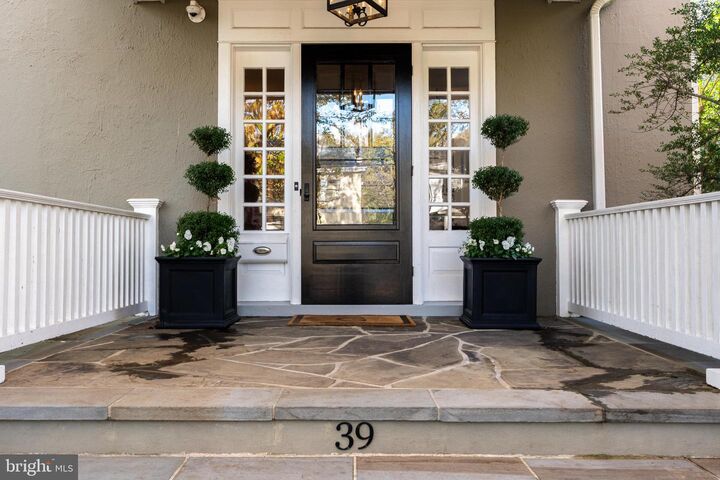 Property Photo: 39 Southgate Avenue MD 21401