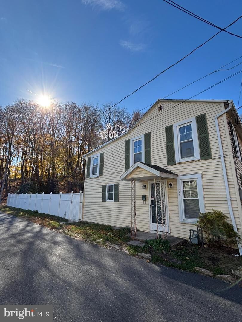 Property Photo: 901 Fairview Street PA 17901