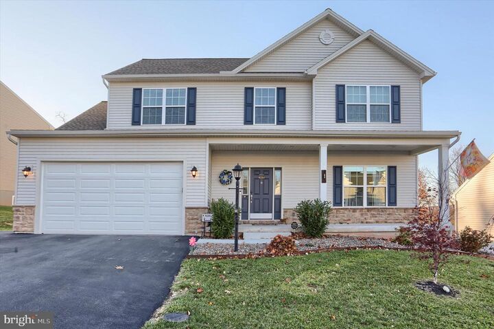 95 Red Maple Drive  Etters PA 17319 photo