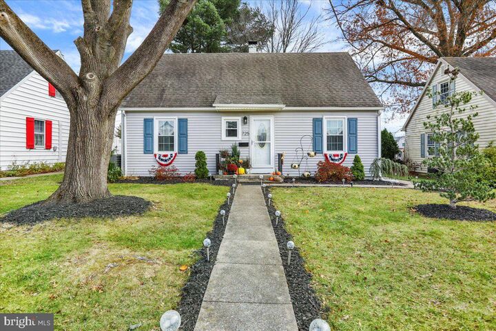 725 Franklin Street  Shoemakersville PA 19555 photo