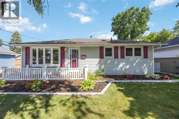 Property Photo: 704 Houser Street ON N7V 1A9