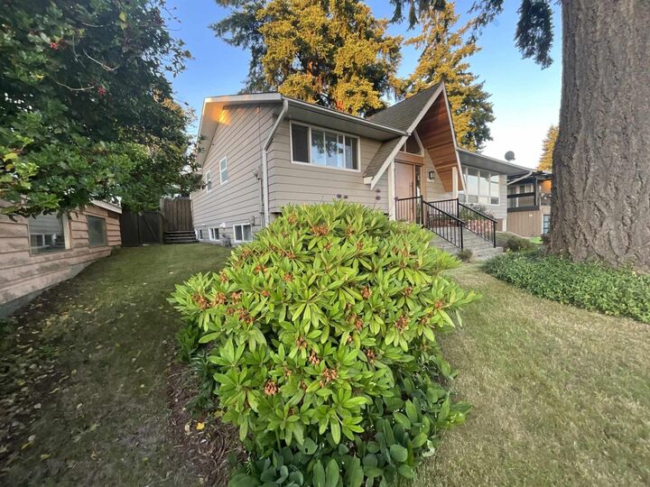 Photo de la propriété: 7722 Garfield Drive BC V4C 4E5