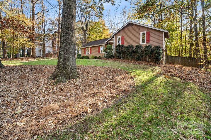Property Photo: 9525 Goldsmith Lane NC 28227