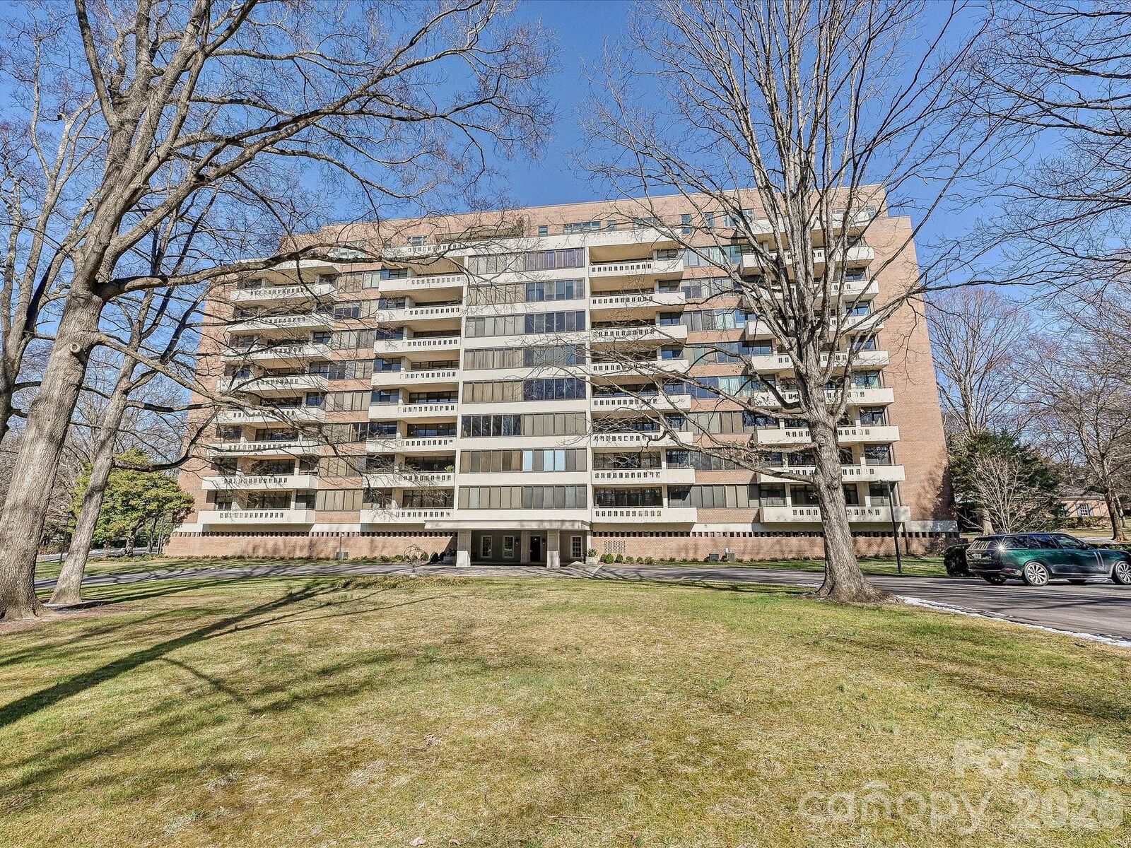 Property Photo:  2633 Richardson Drive 5B  NC 28211 