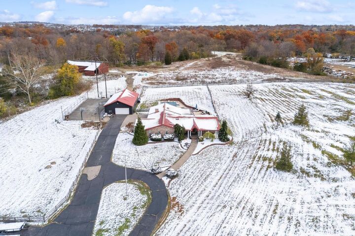 Property Photo:  10800 Green Apple Road  OH 45342 